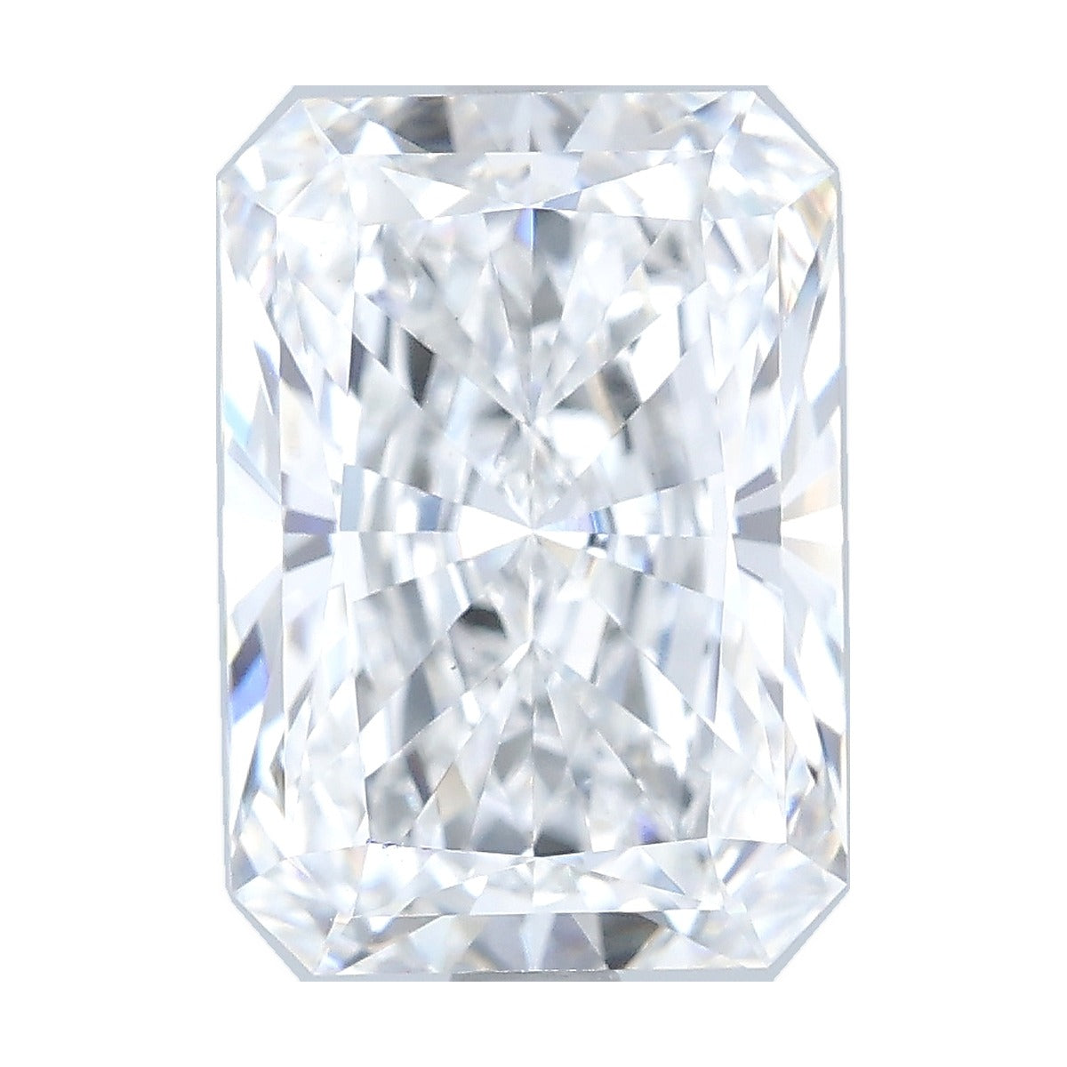 4.09 ct radiant lab-grown diamond, D color, VS2 clarity, IGI certified, still from its 360° video