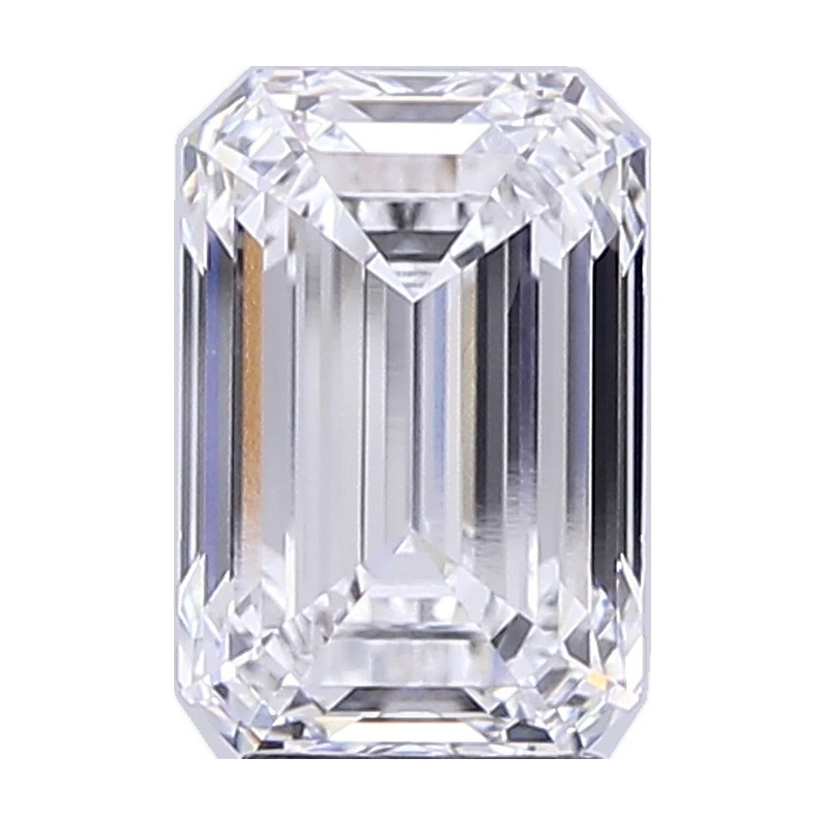 4.52 ct emerald lab-grown diamond, D color, VVS2 clarity, IGI certified, still from its 360° video