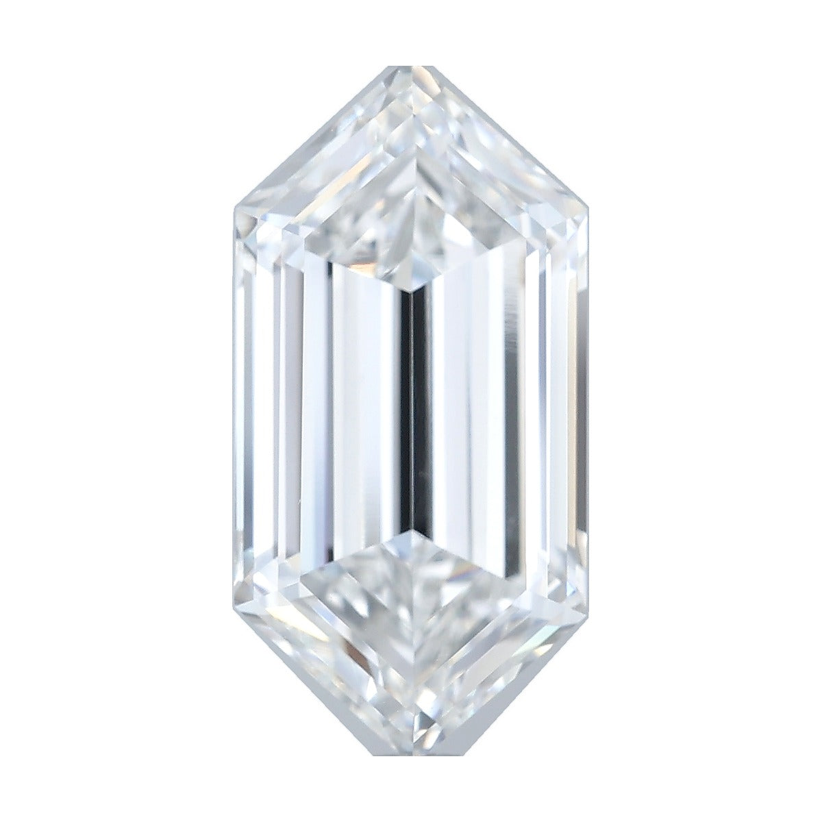 4.58 ct elongated hexagon lab-grown diamond, E color, VVS2 clarity, IGI certified, still from its 360° video