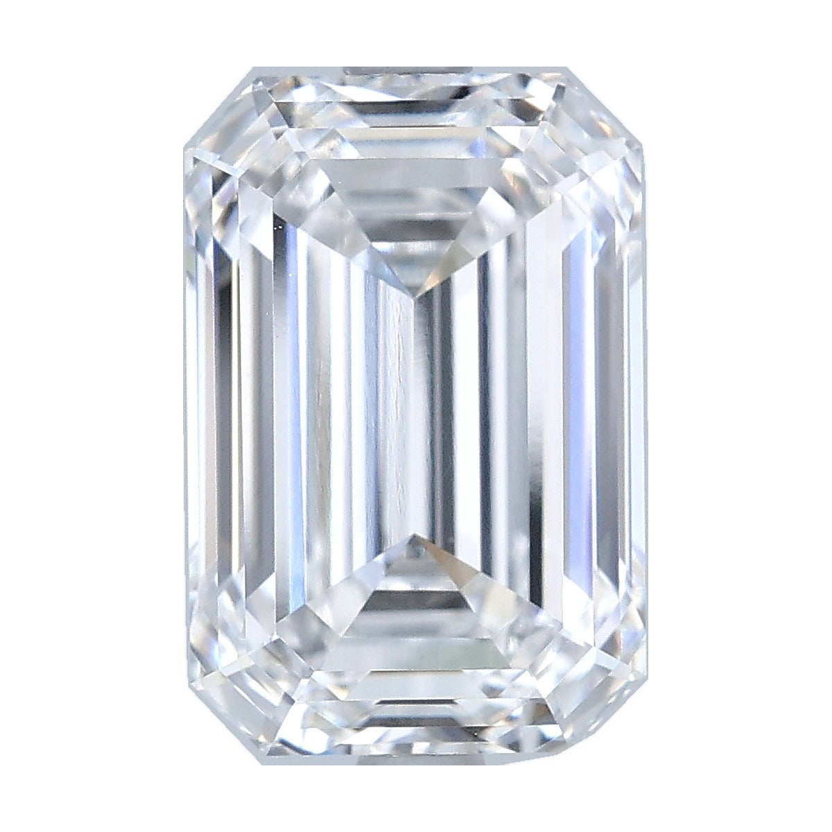 4.58 ct emerald lab-grown diamond, D color, VVS2 clarity, IGI certified, still from its 360° video