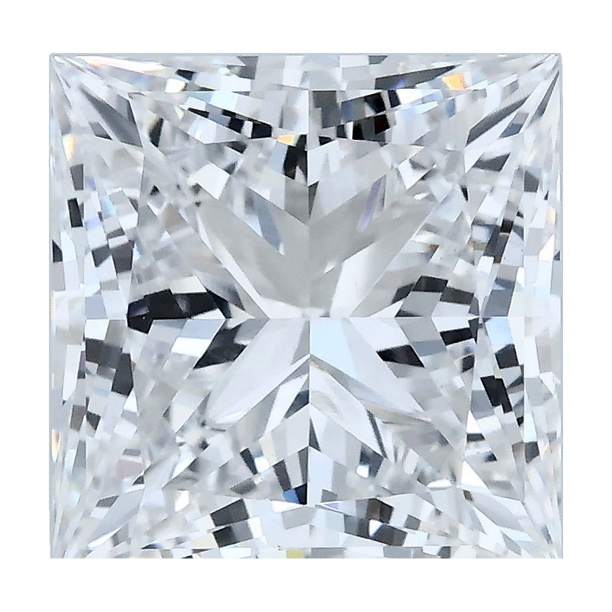 4.58 ct princess lab-grown diamond, D color, VVS2 clarity, IGI certified, still from its 360° video