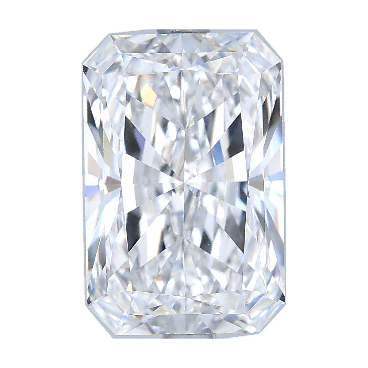 4.58 ct radiant lab-grown diamond, D color, VVS2 clarity, IGI certified, still from its 360° video