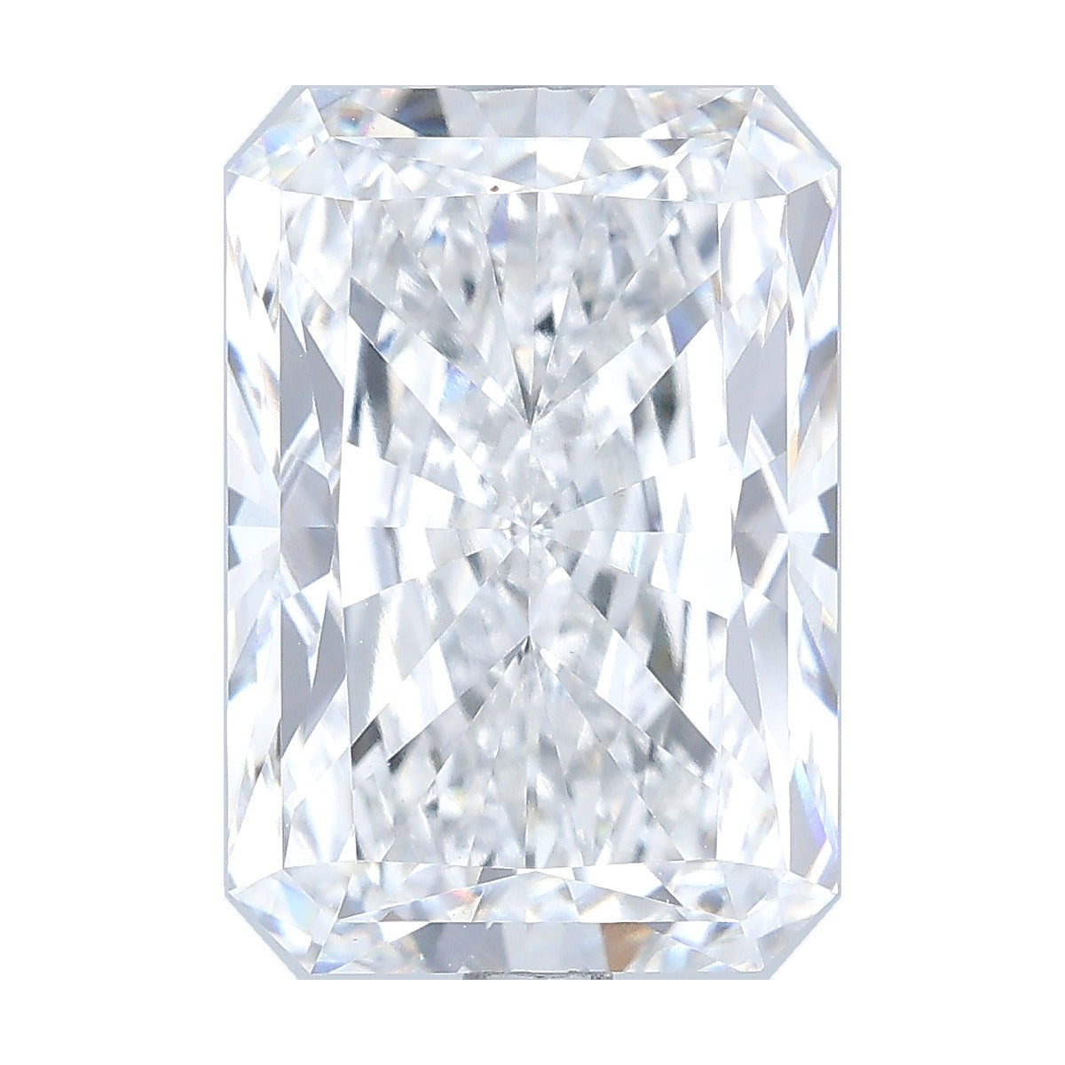 4.77 ct radiant lab-grown diamond, D color, VVS2 clarity, IGI certified, still from its 360° video
