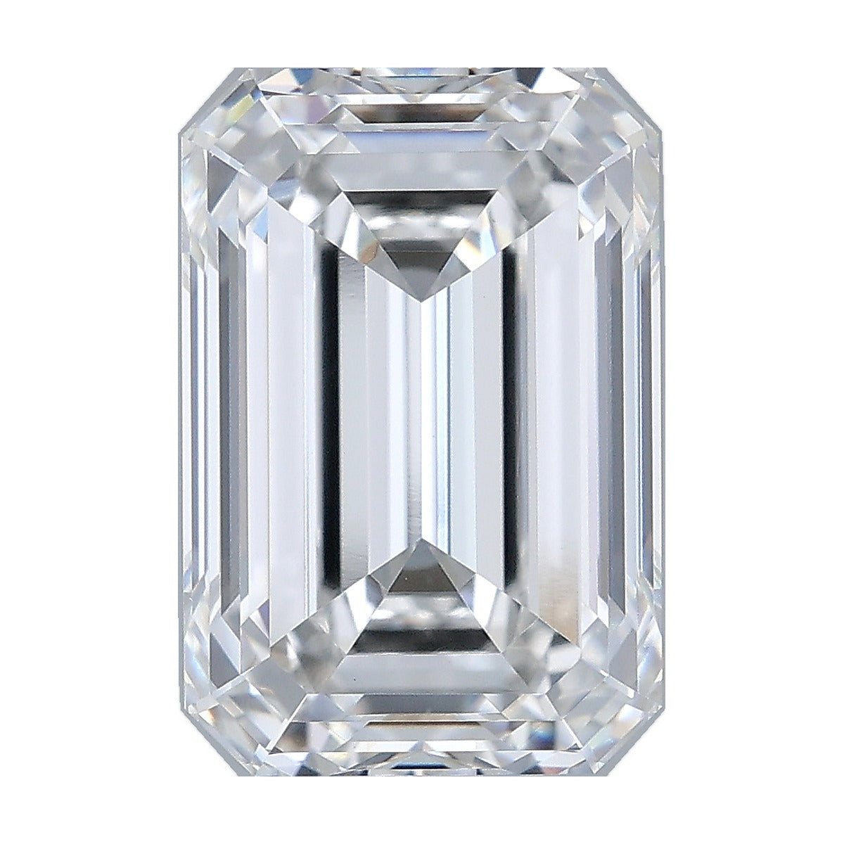 5.06 ct emerald lab-grown diamond, F color, VVS2 clarity, IGI certified, still from its 360° video