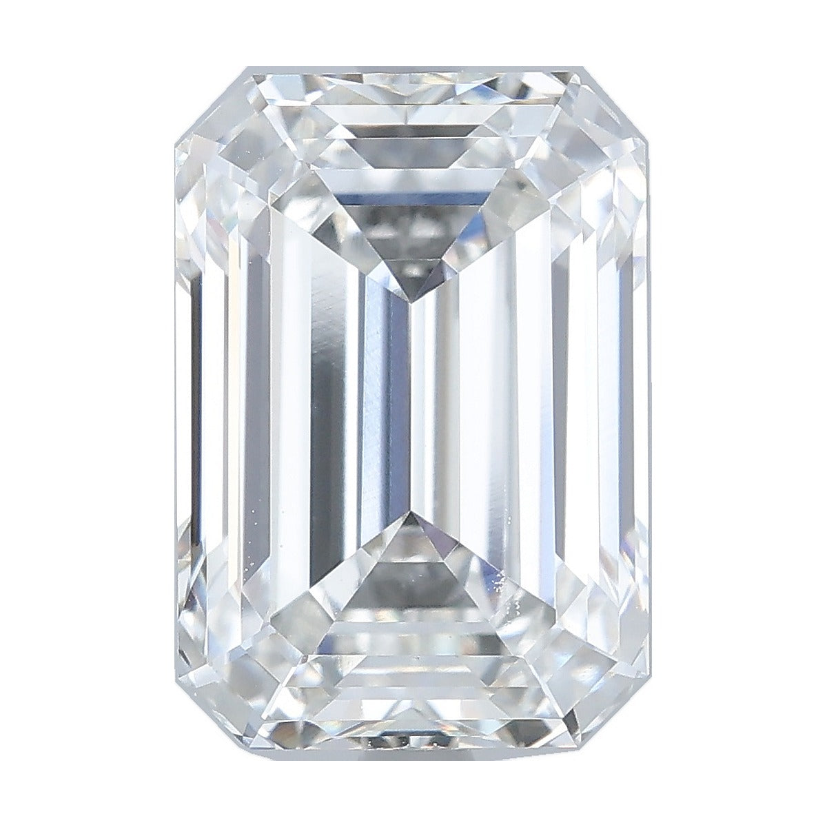5.07 ct emerald lab-grown diamond, F color, VVS1 clarity, IGI certified, still from its 360° video