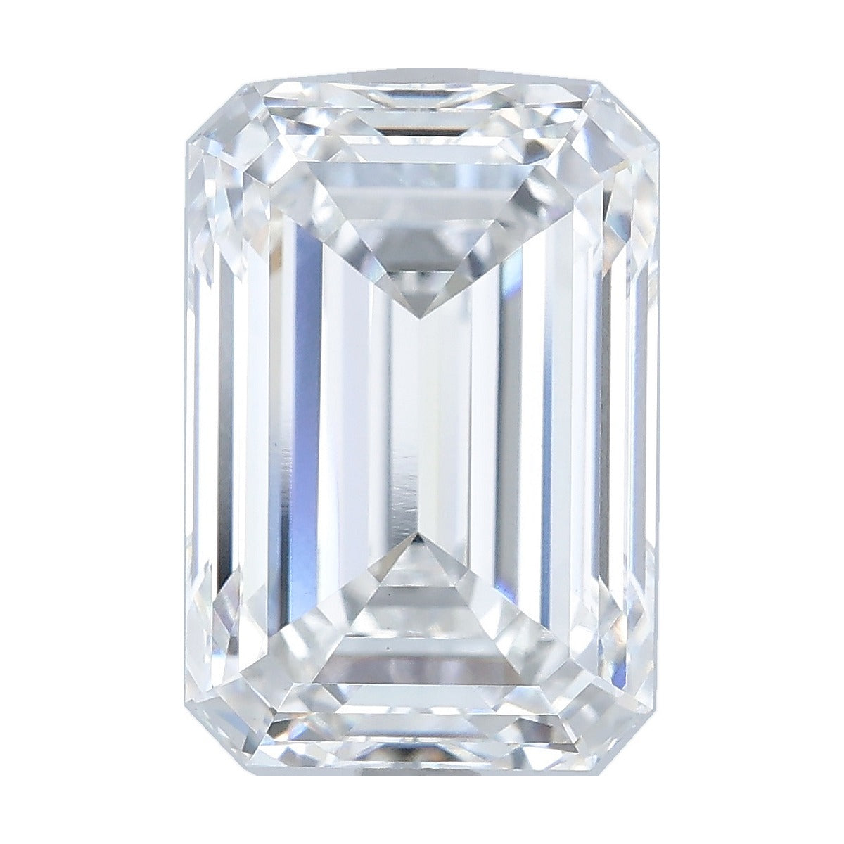 5.08 ct emerald lab-grown diamond, E color, VS1 clarity, IGI certified, still from its 360° video