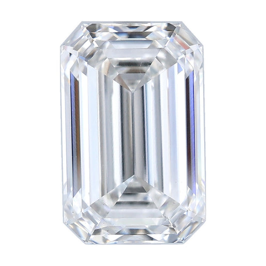 5.14 ct emerald lab-grown diamond, E color, VS1 clarity, IGI certified, still from its 360° video