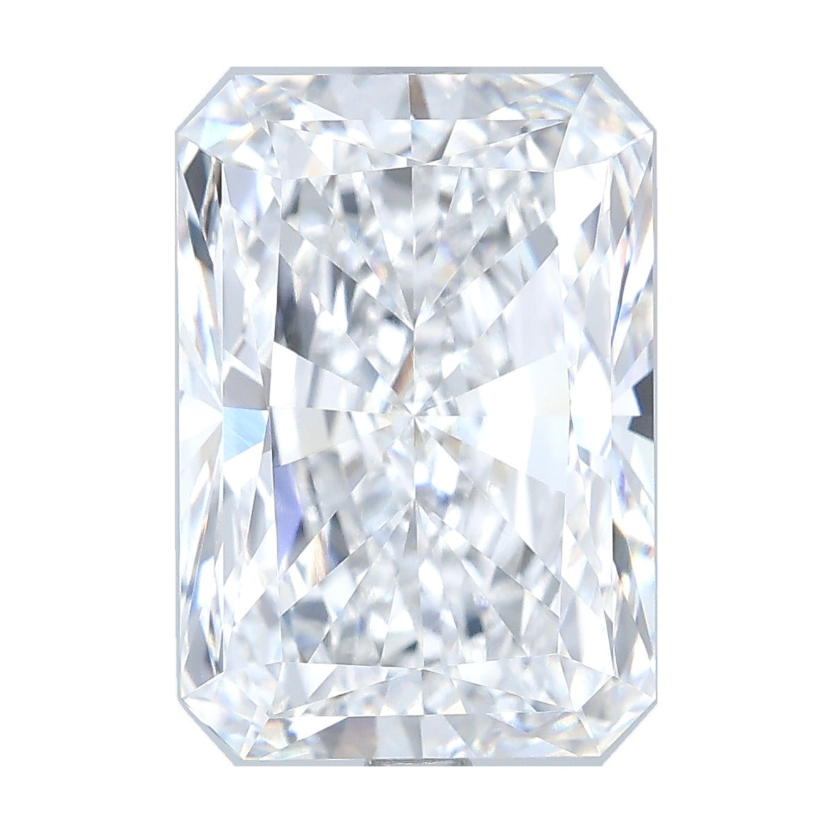 5.54 ct radiant lab-grown diamond, D color, VVS2 clarity, IGI certified, still from its 360° video