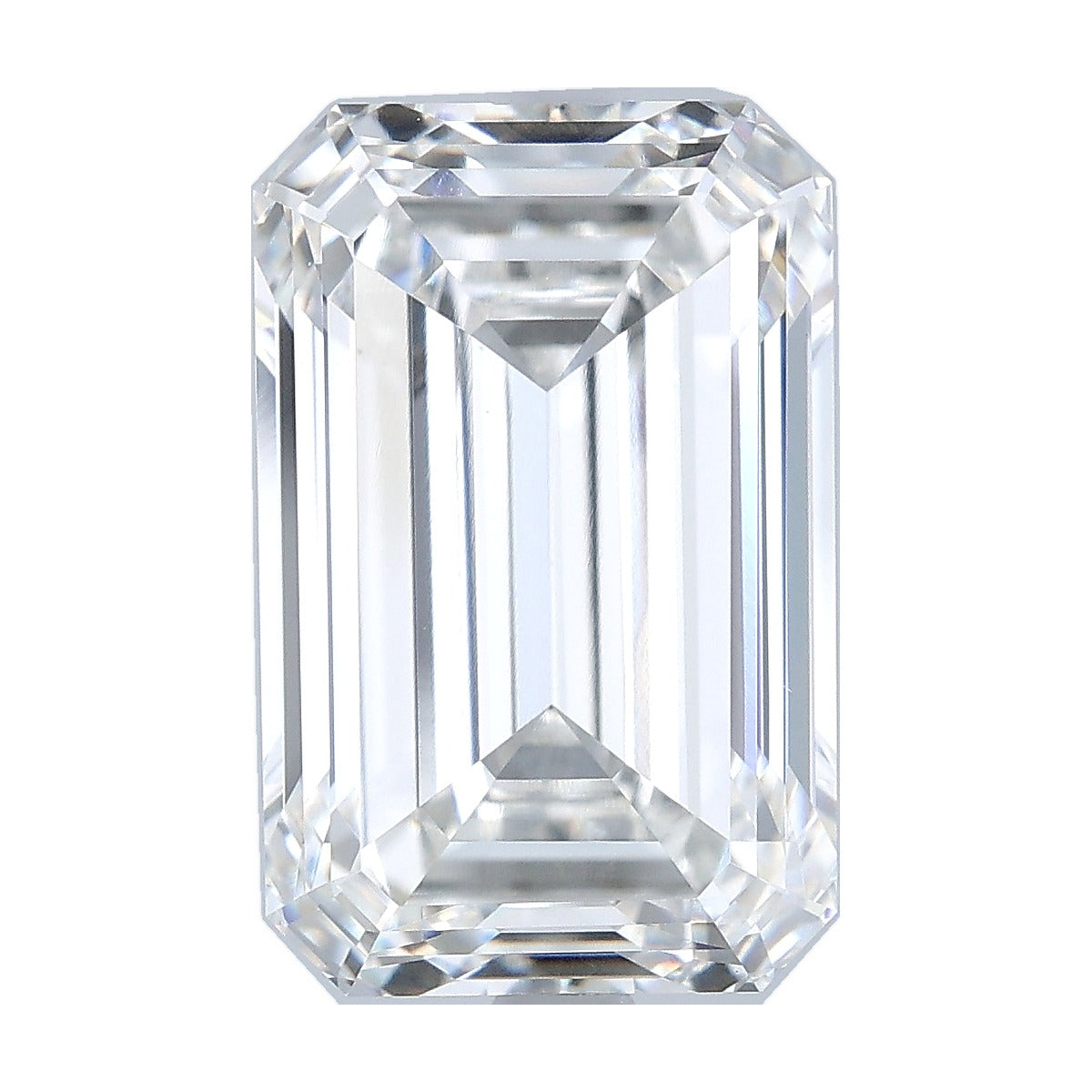 6.54 ct emerald lab-grown diamond, F color, VVS2 clarity, IGI certified, still from its 360° video