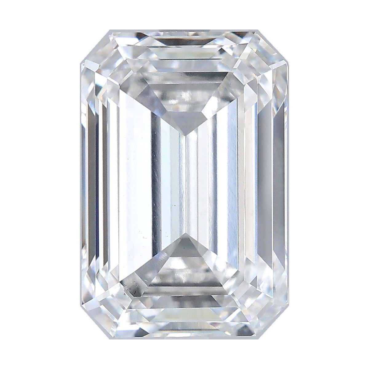 6.78 ct emerald lab-grown diamond, F color, VS1 clarity, IGI certified, still from its 360° video
