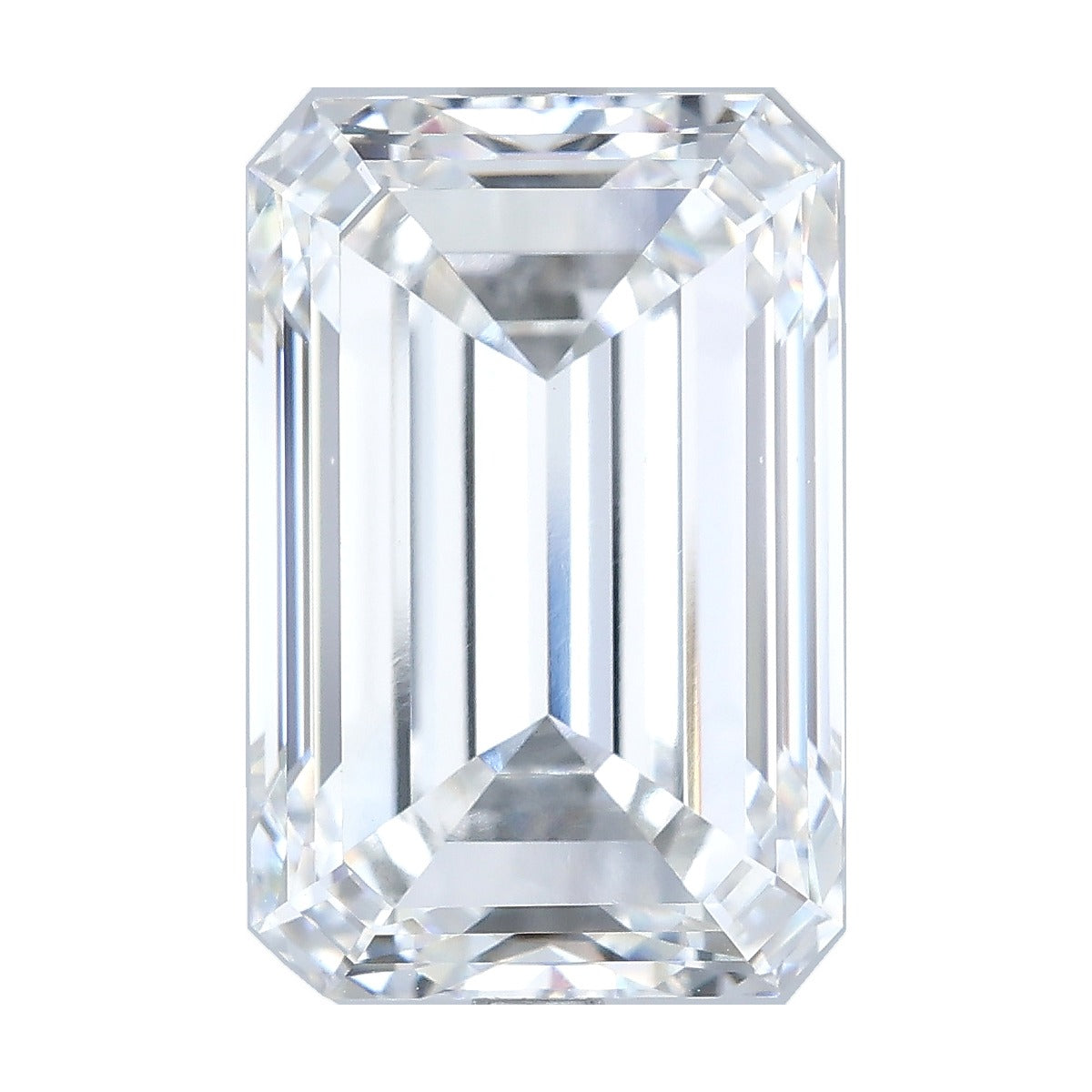 7.01 ct emerald lab-grown diamond, E color, VS1 clarity, IGI certified, still from its 360° video