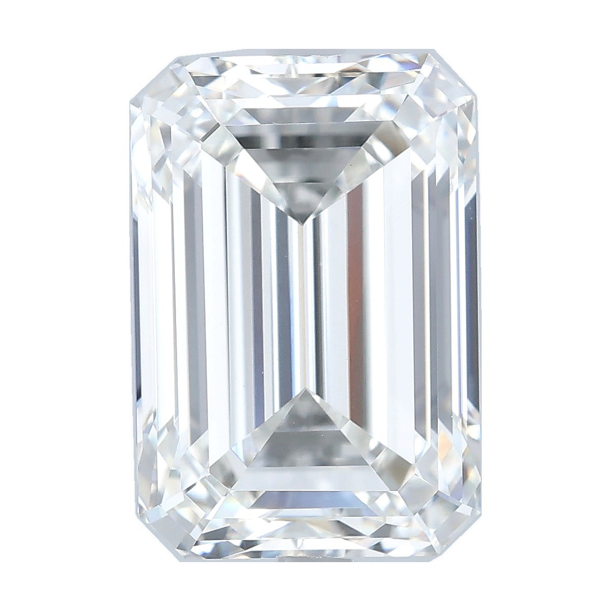 7.51 ct emerald lab-grown diamond, F color, VS1 clarity, IGI certified, still from its 360° video