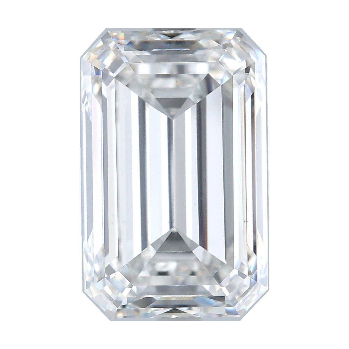 7.72 ct emerald lab-grown diamond, F color, VS1 clarity, IGI certified, still from its 360° video